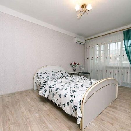 Comfortable One Bad Near Guliver Киев Экстерьер фото