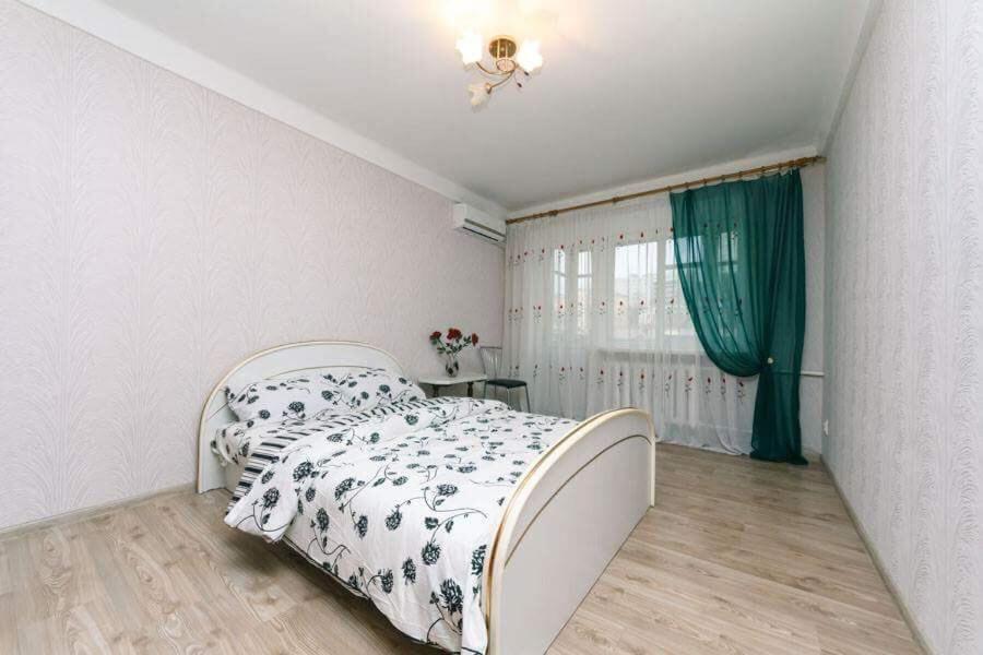 Comfortable One Bad Near Guliver Киев Экстерьер фото